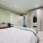 Adosado Con Terraza En Playa América, Appartamento
